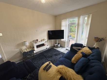 17 Ribble Avenue, Oldham, Image 8