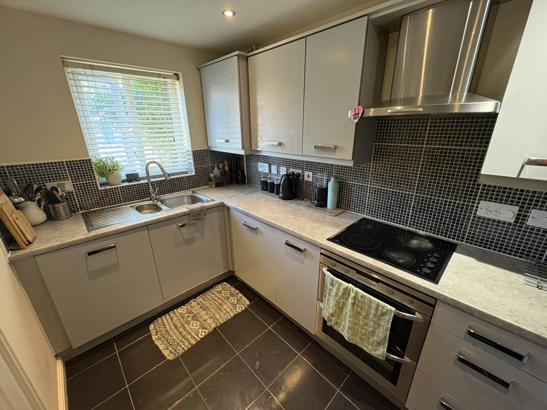 36 North Dene Park, Chadderton, OL9 9JN, Image 8
