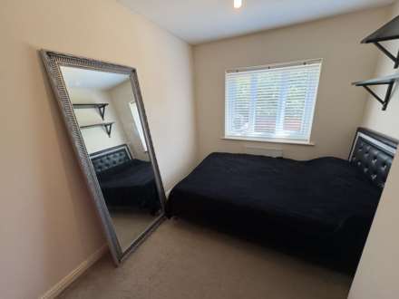 36 North Dene Park, Chadderton, OL9 9JN, Image 20