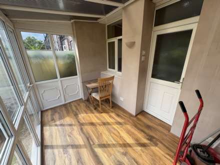 181 Burnley Lane, Oldham, Image 11