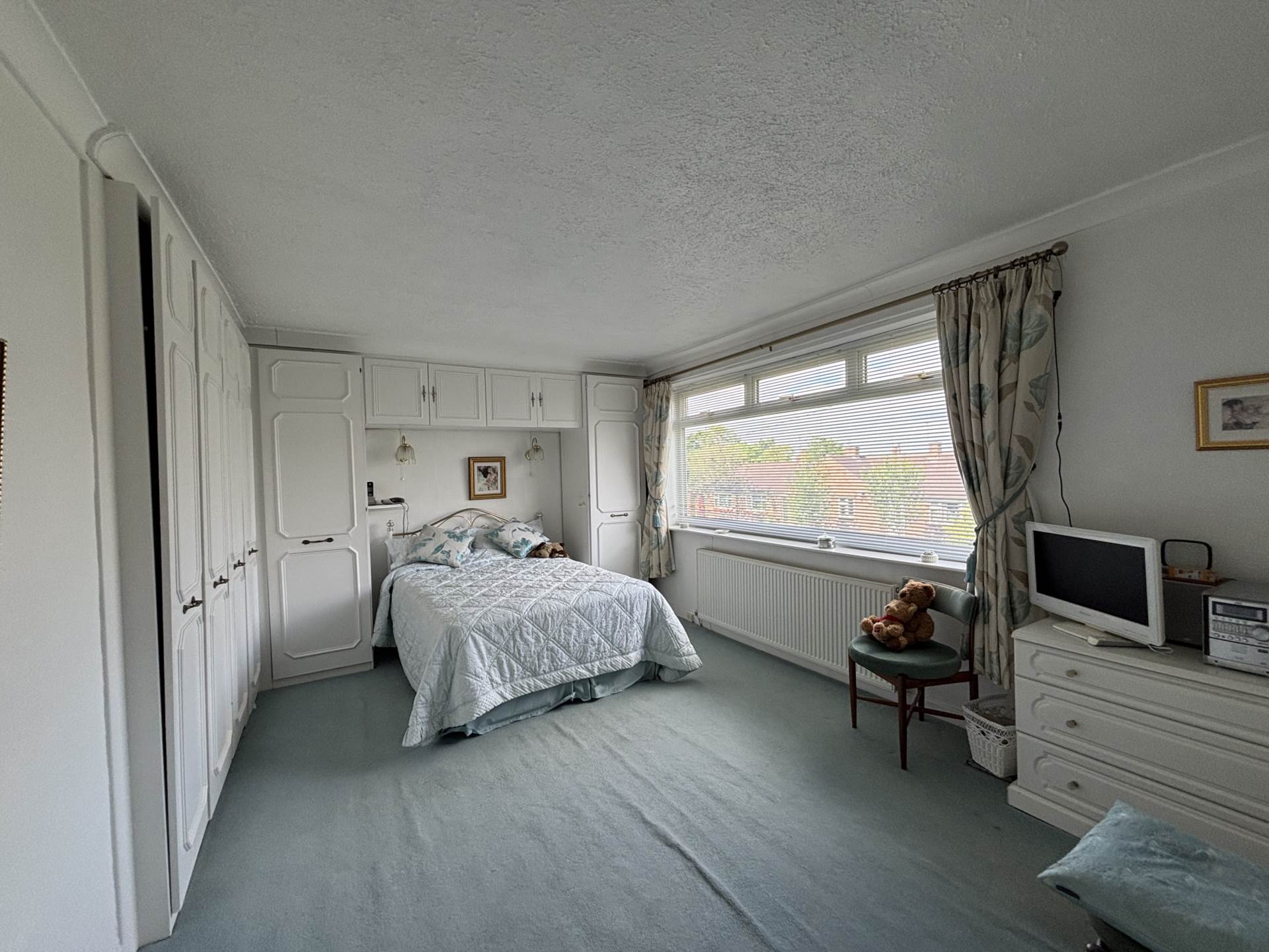 64 Saint Georges Square, Oldham, Image 14