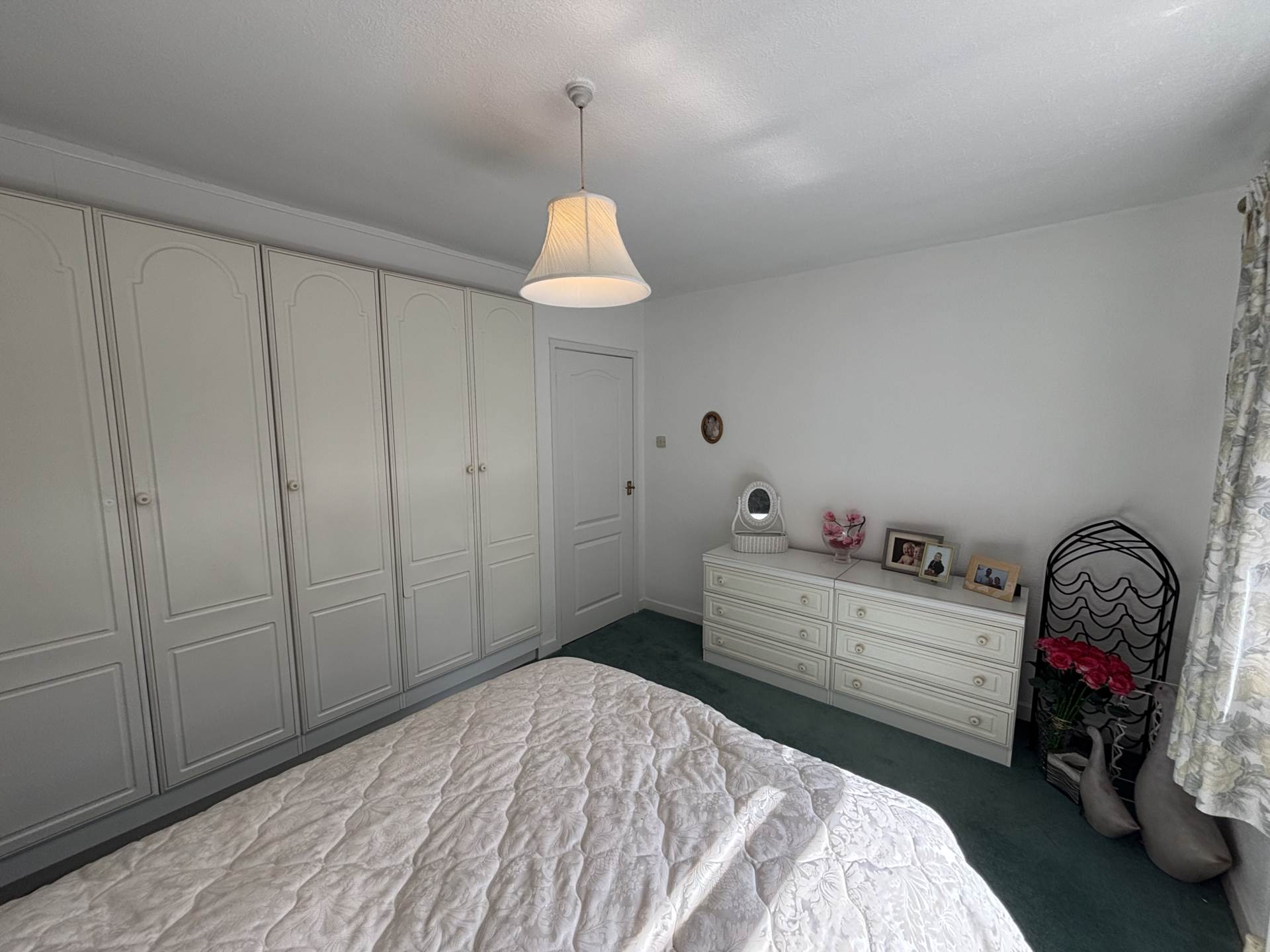 64 Saint Georges Square, Oldham, Image 17