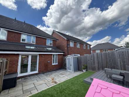 36 Watermill Avenue, Chadderton, Image 23