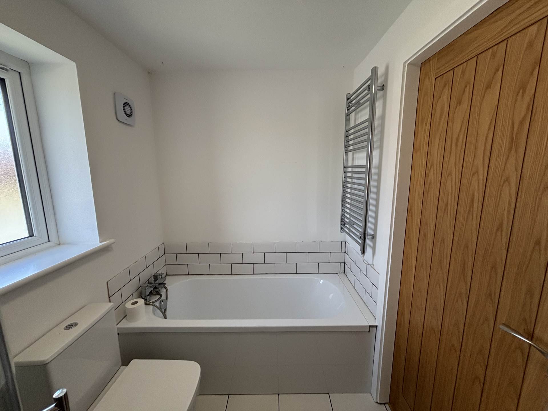 2 Tulip Close, Chadderton, Image 11
