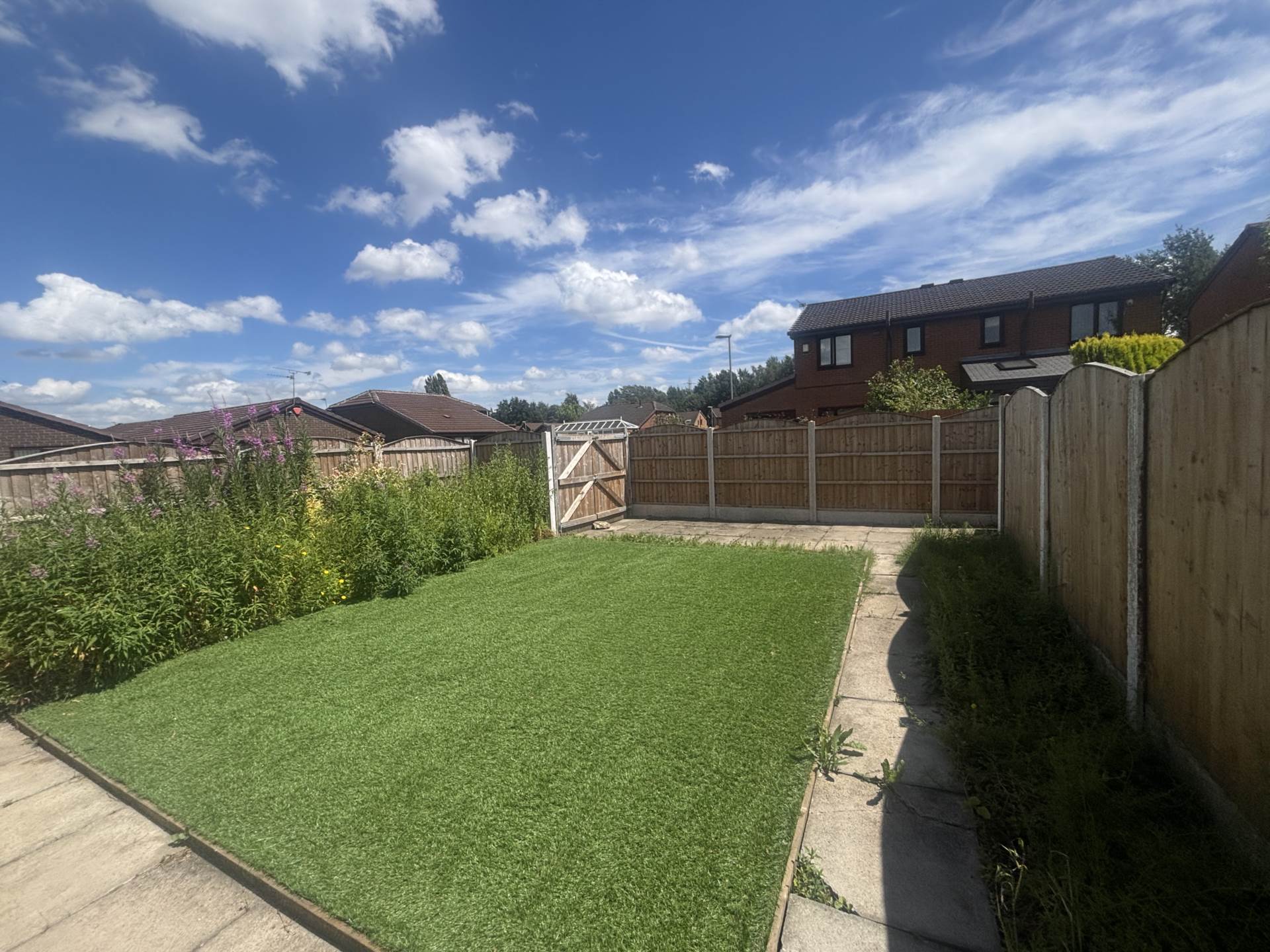 2 Tulip Close, Chadderton, Image 13