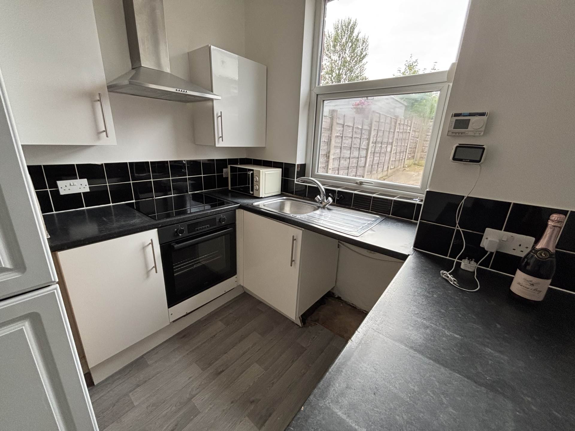 35 Robinson Street, Chadderton, Oldham, OL9 8QS, Image 7