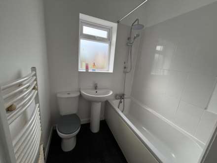 35 Robinson Street, Chadderton, Oldham, OL9 8QS, Image 12