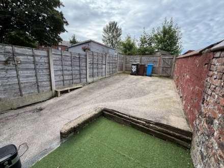35 Robinson Street, Chadderton, Oldham, OL9 8QS, Image 15