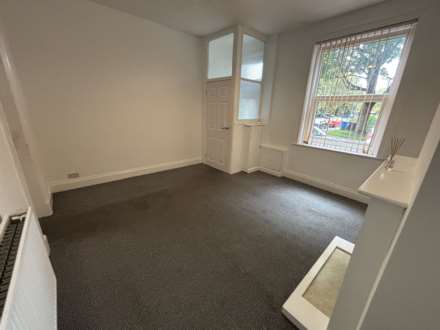 35 Robinson Street, Chadderton, Oldham, OL9 8QS, Image 5
