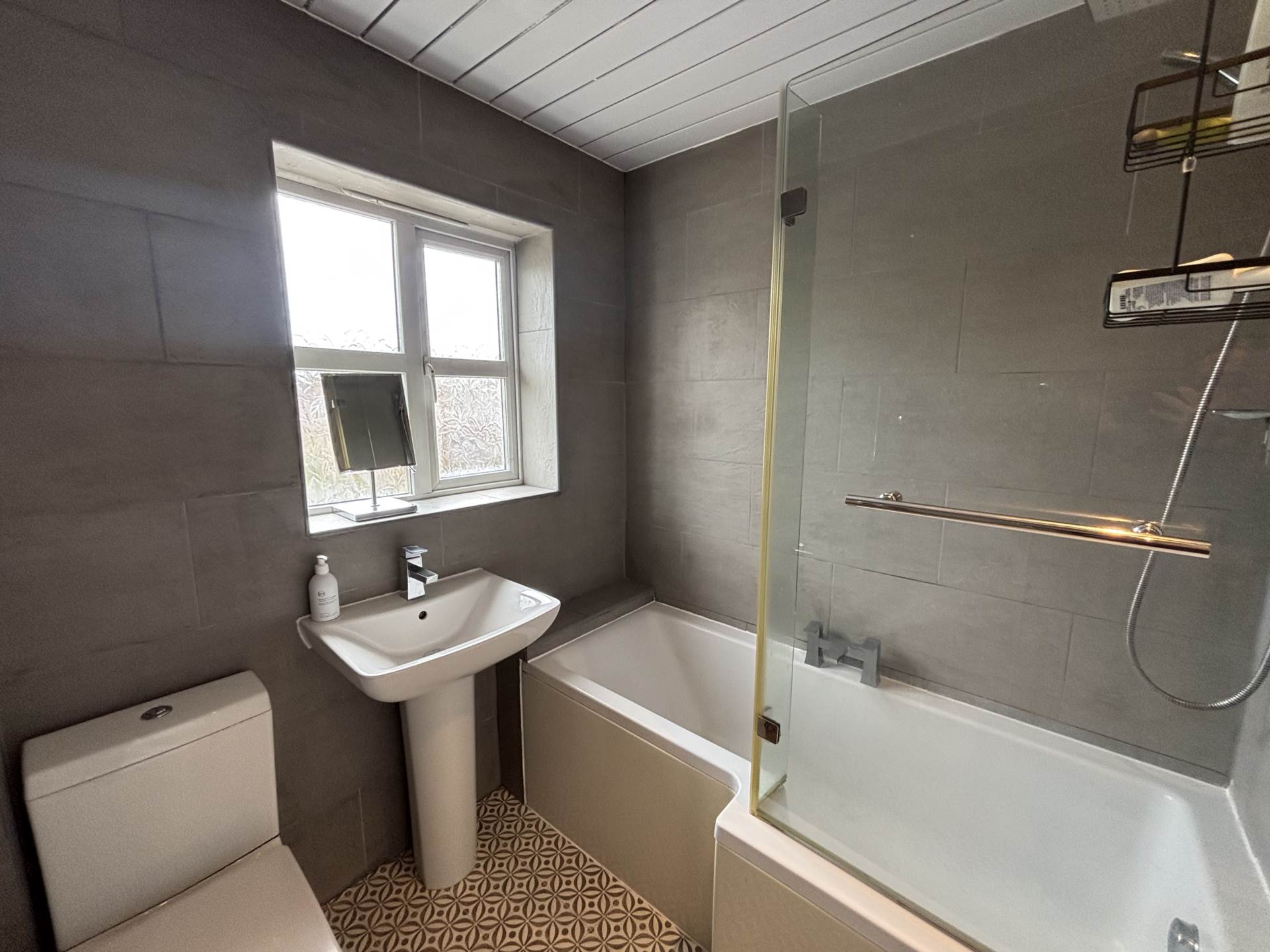 15 Alasdair Close, Chadderton, Image 15