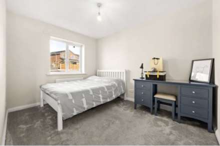 15 Alasdair Close, Chadderton, Image 12