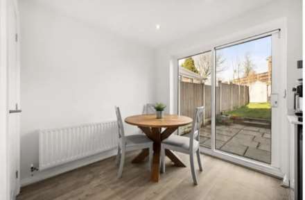 15 Alasdair Close, Chadderton, Image 7