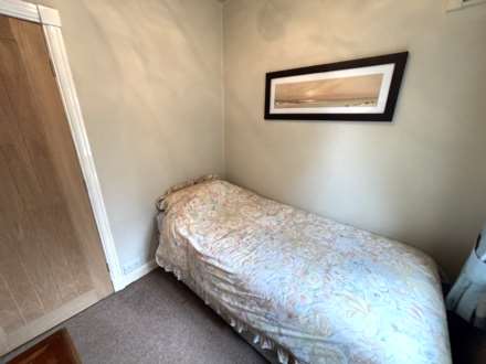 58 Haigh Lane, Oldham, Image 22