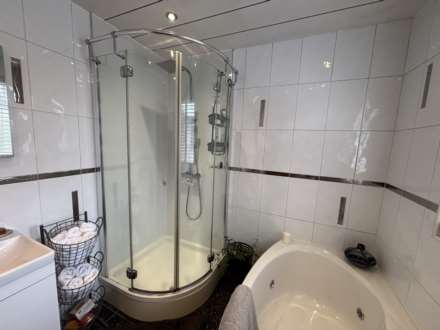 58 Haigh Lane, Oldham, Image 26