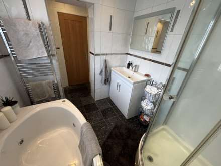 58 Haigh Lane, Oldham, Image 27