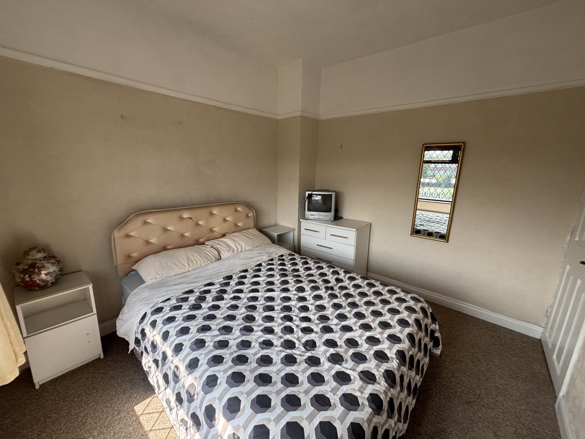 Perth Avenue, Oldham, Image 9