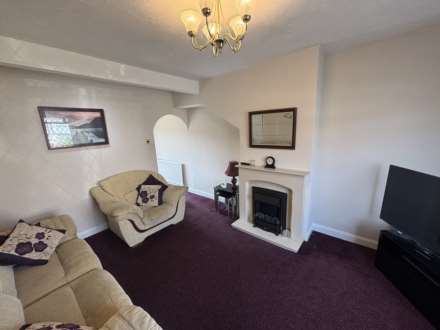 Perth Avenue, Oldham, Image 3