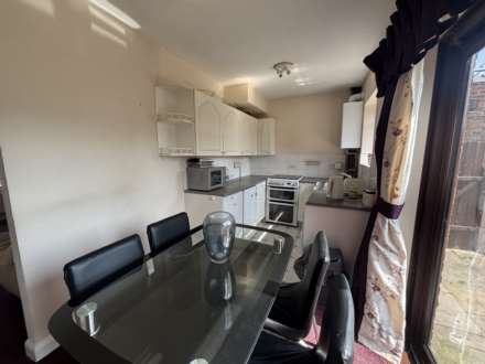 Perth Avenue, Oldham, Image 6