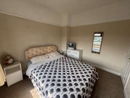 Perth Avenue, Oldham, Image 9