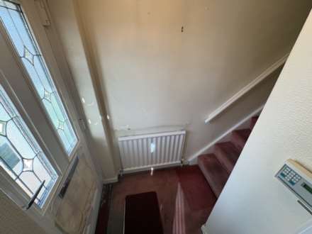 529 Foxdenton Lane, Oldham, OL9 9QS, Image 2