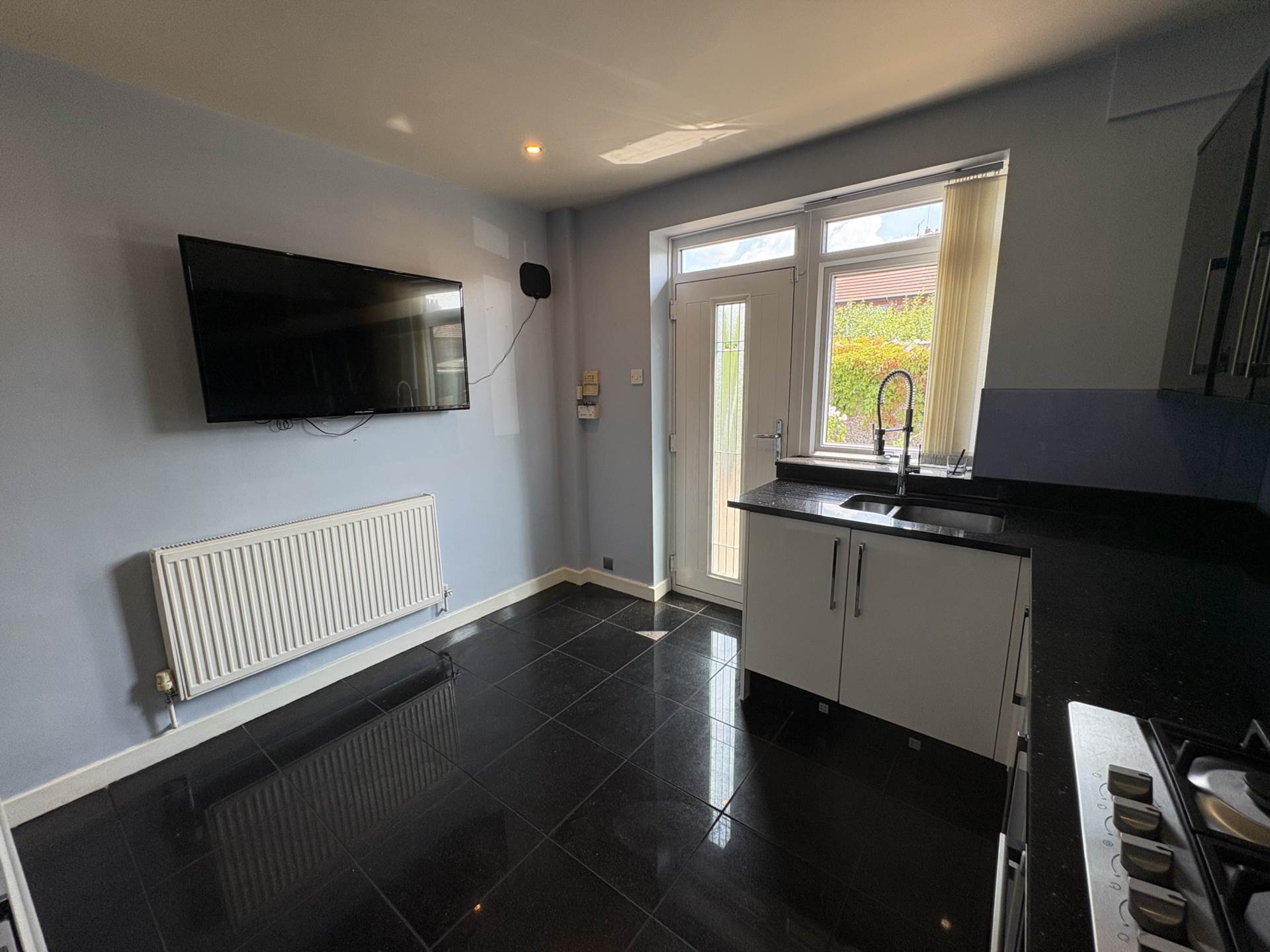 24 Merton Grove, Oldham, Image 5