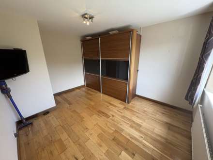 24 Merton Grove, Oldham, Image 10