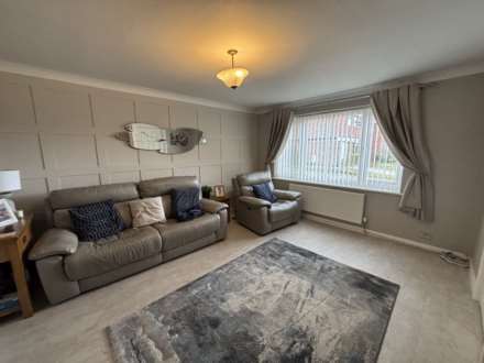 7 Cherrywood, Oldham, OL9 9TX, Image 5