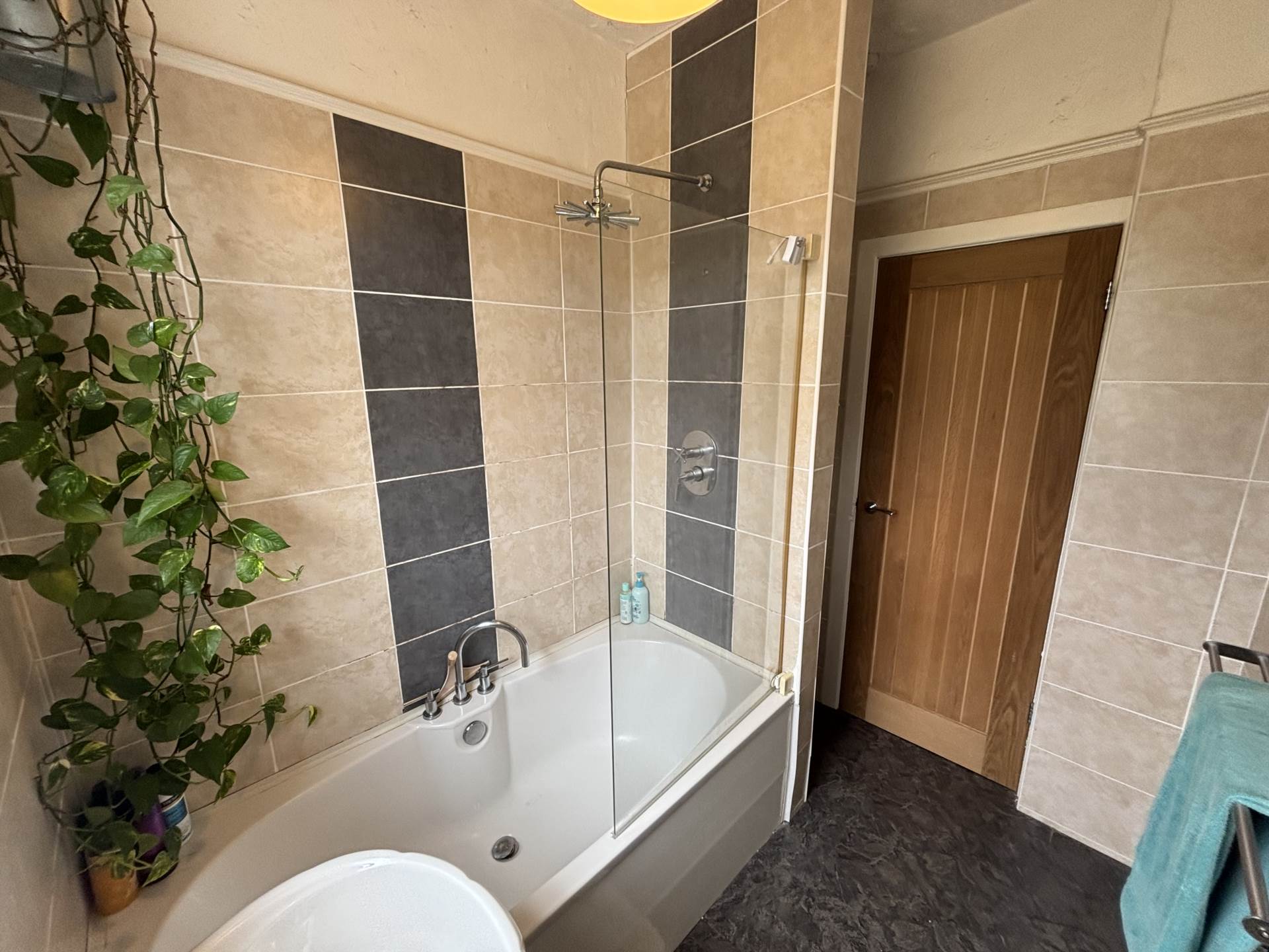 70 Fields New Road, Chadderton, Oldham, OL9 8NH, Image 17