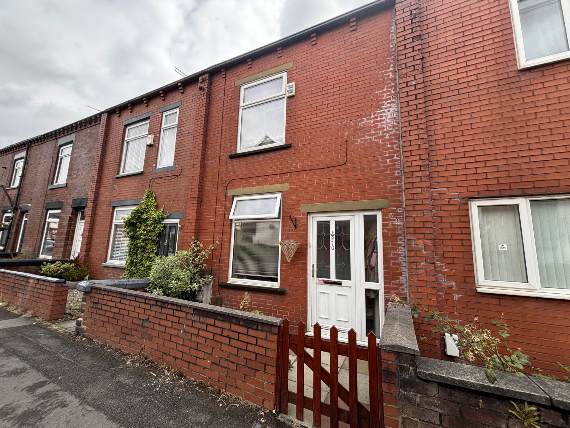 70 Fields New Road, Chadderton, Oldham, OL9 8NH, Image 5