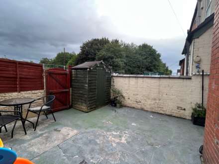 70 Fields New Road, Chadderton, Oldham, OL9 8NH, Image 20