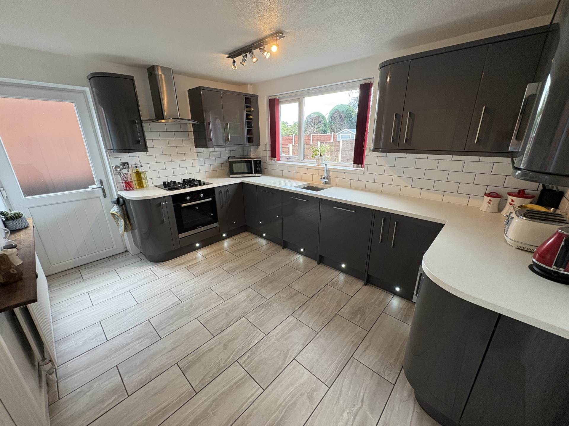 Irk Vale Drive, Chadderton, Image 9
