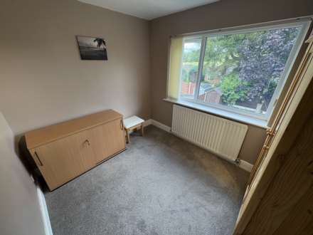 Irk Vale Drive, Chadderton, Image 24