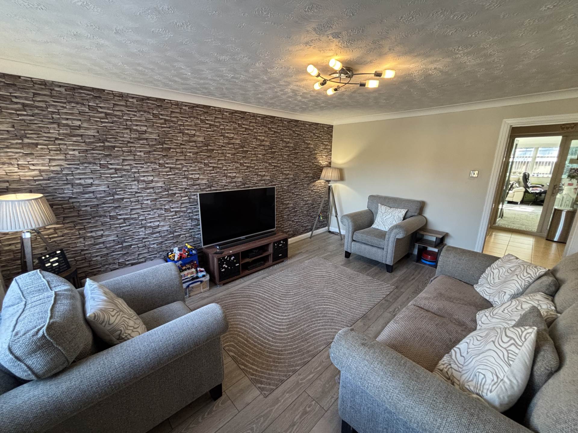 Poppy Close, Oldham, Image 2