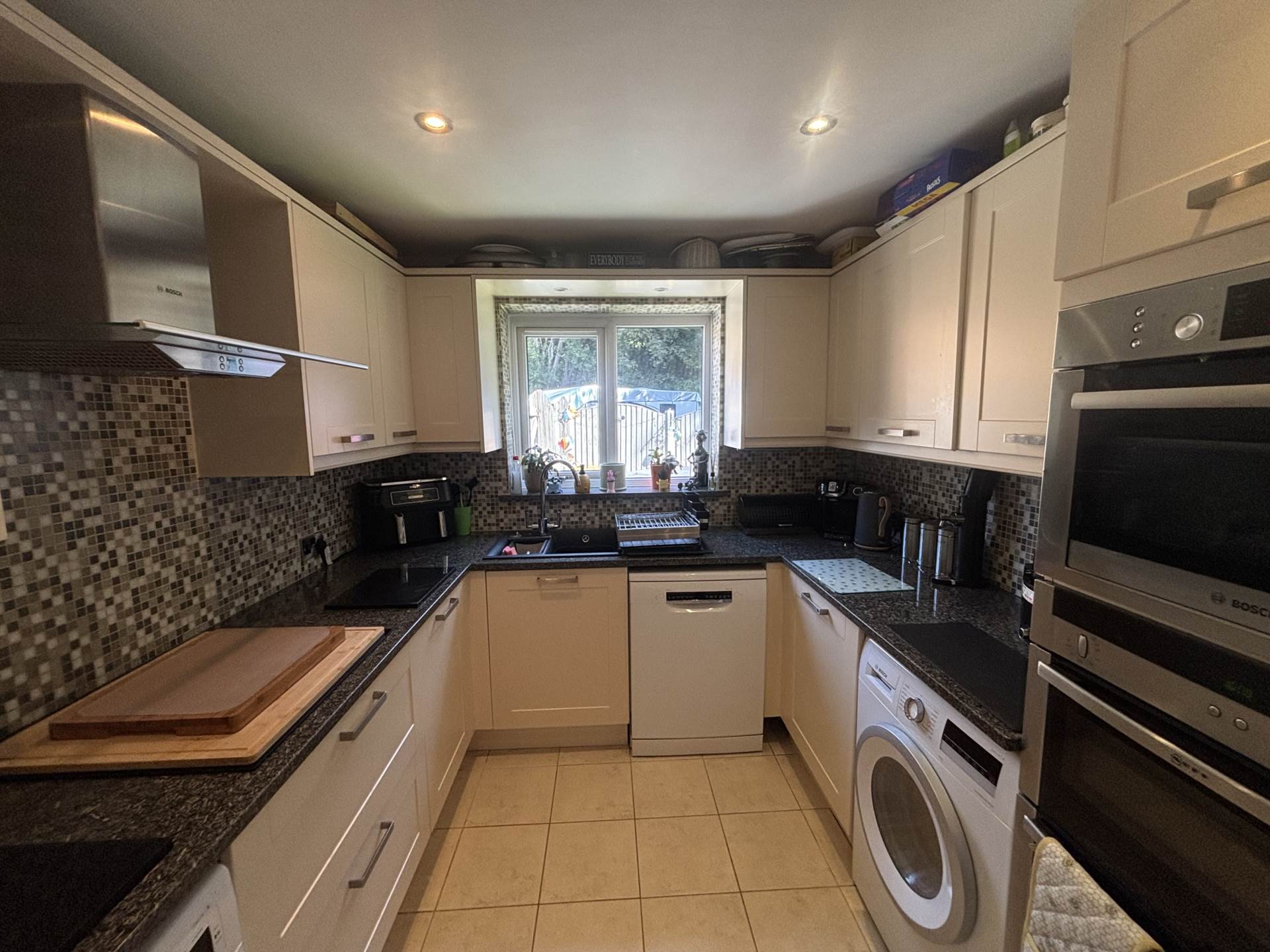 Poppy Close, Oldham, Image 8