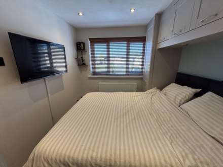 Poppy Close, Oldham, Image 10