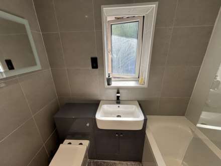 Poppy Close, Oldham, Image 17