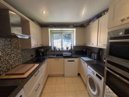 Poppy Close, Oldham, Image 8