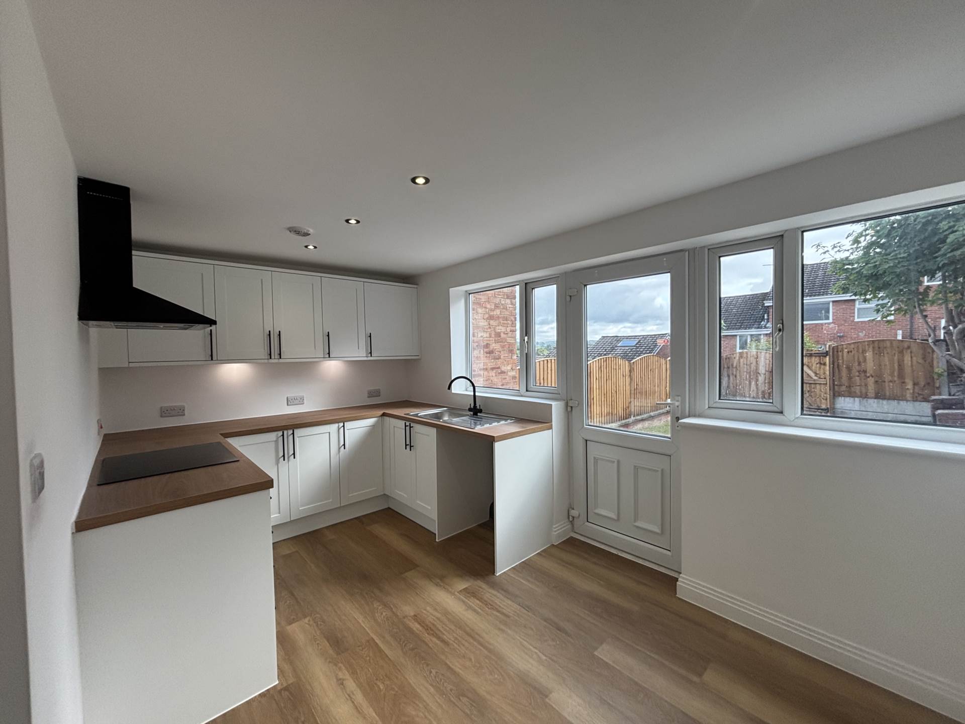Torwood Road, Oldham, Image 3