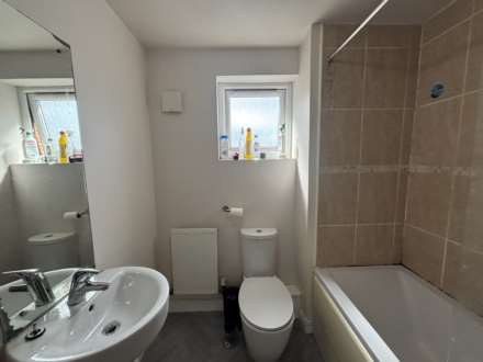 Fields New Road, Chadderton, Image 13