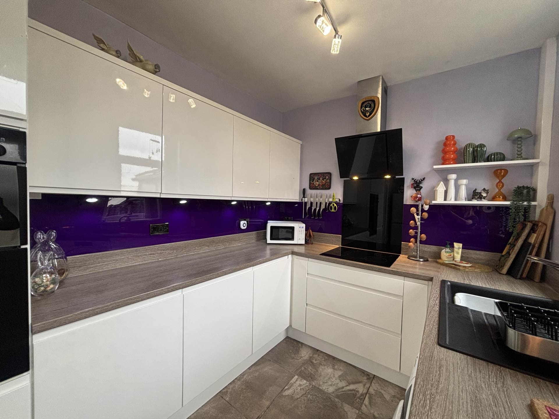21 Fernlea Avenue, Oldham, OL1 2QH, Image 10