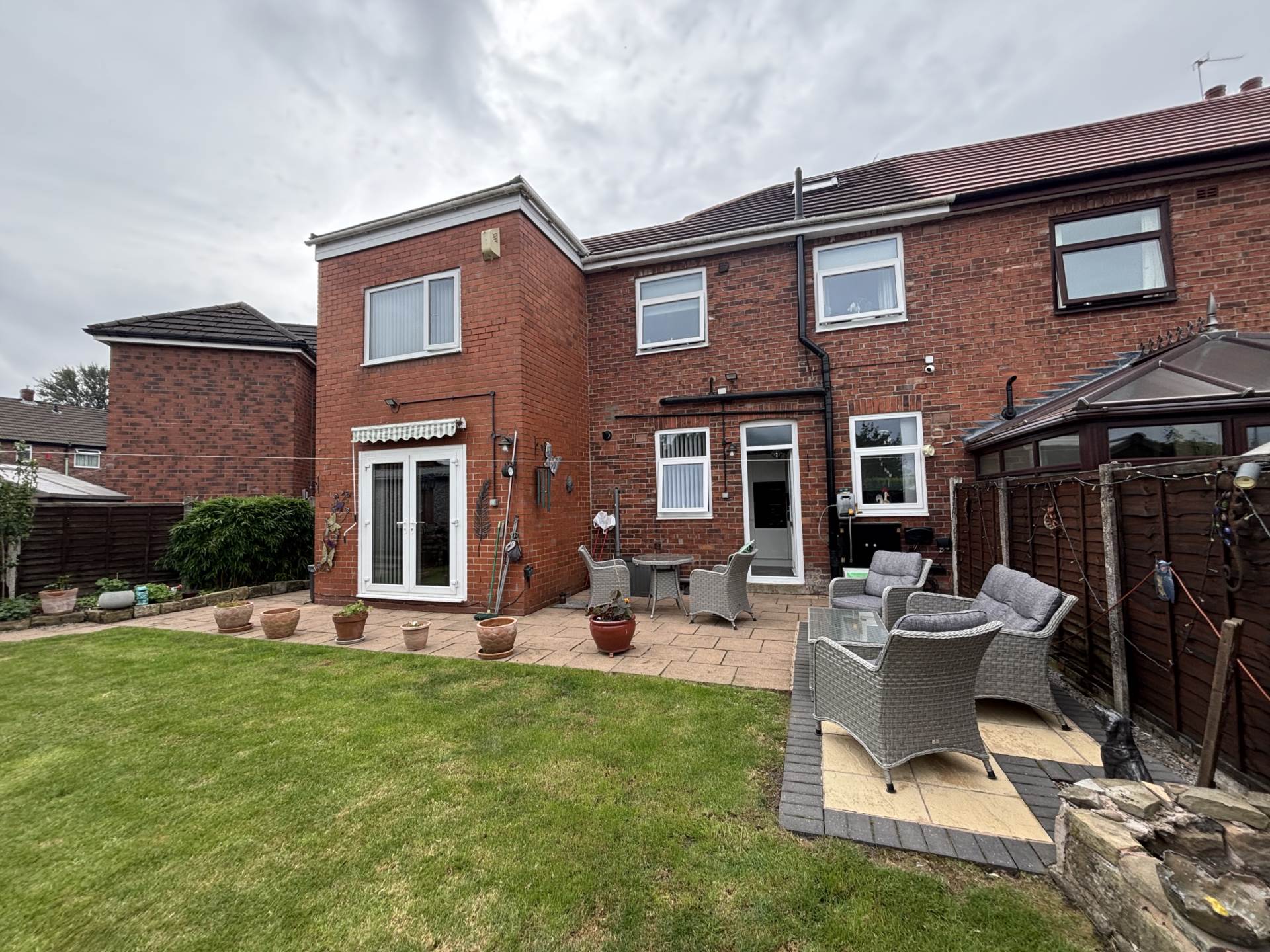 21 Fernlea Avenue, Oldham, OL1 2QH, Image 23