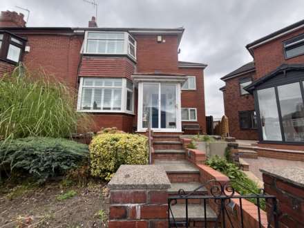 21 Fernlea Avenue, Oldham, OL1 2QH, Image 1