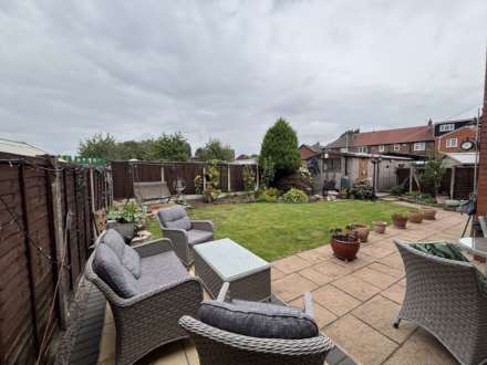 21 Fernlea Avenue, Oldham, OL1 2QH, Image 22