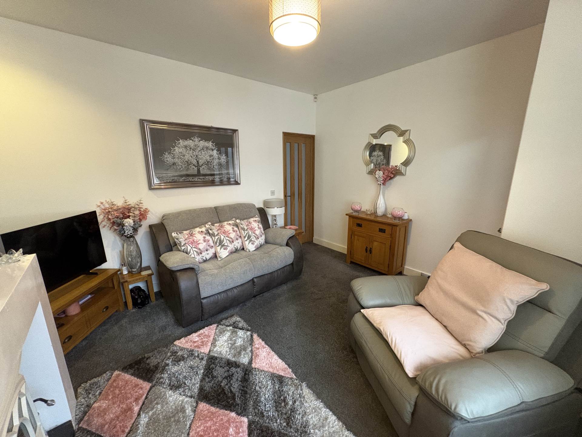1030 Middleton Road, Oldham, Image 3