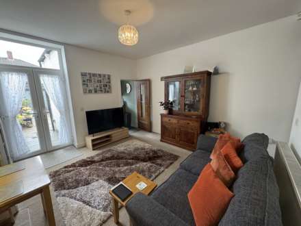 1030 Middleton Road, Oldham, Image 6