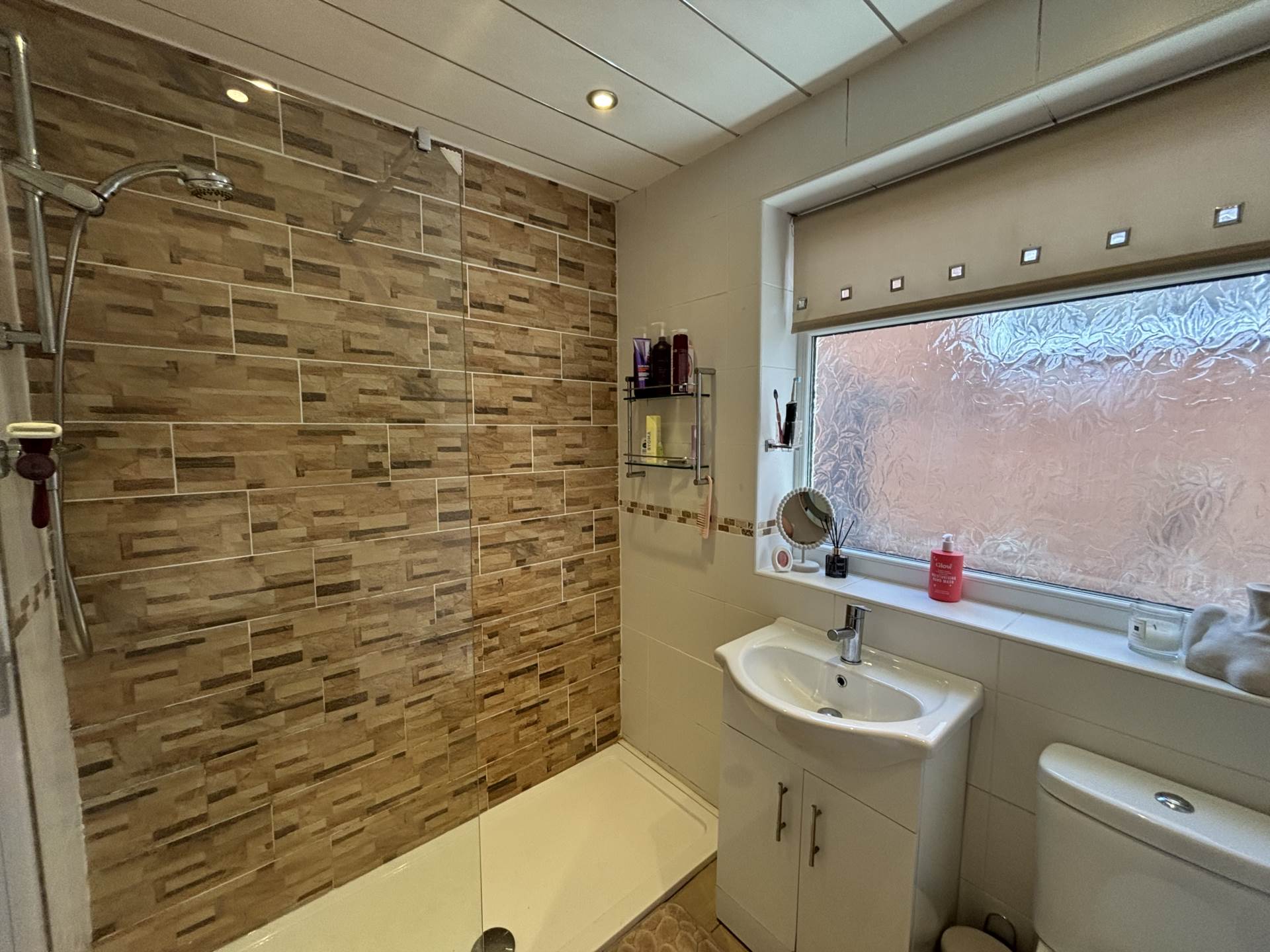 62 Cathedral Road, Chadderton, OL9 0RP, Image 16