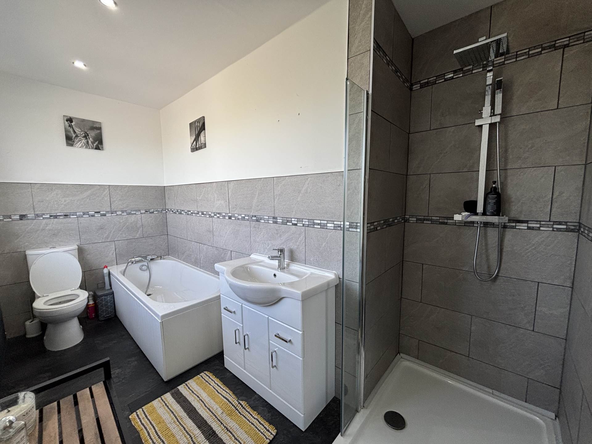 62 Cathedral Road, Chadderton, OL9 0RP, Image 22