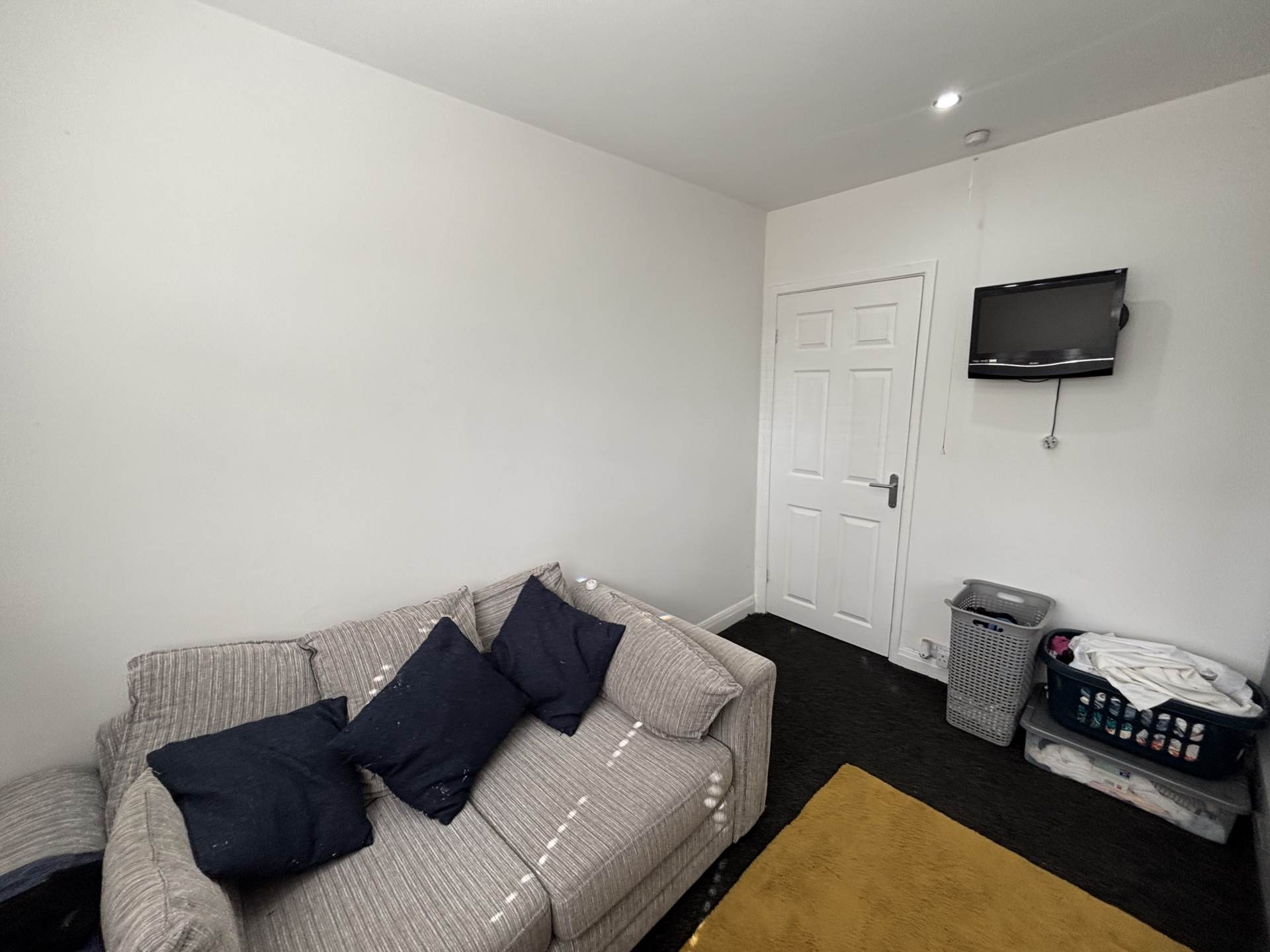 62 Cathedral Road, Chadderton, OL9 0RP, Image 9
