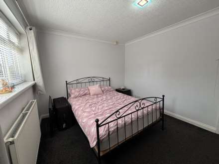 62 Cathedral Road, Chadderton, OL9 0RP, Image 11