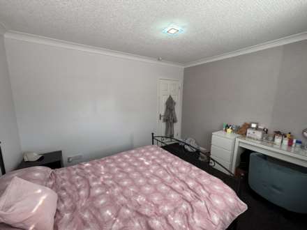 62 Cathedral Road, Chadderton, OL9 0RP, Image 12